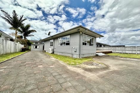 Photo of property in 54 Edgewater Drive, Pakuranga, Auckland, 2010