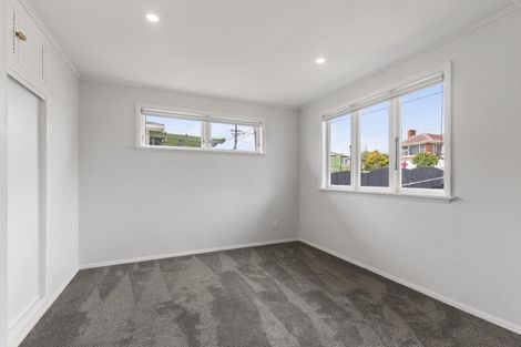 Photo of property in 5 Blease Street, New Lynn, Auckland, 0600