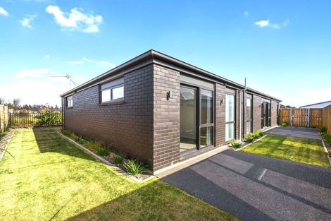 Photo of property in 8 Doris Lusk Street, Belfast, Christchurch, 8051