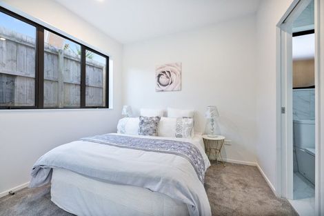 Photo of property in 15b Ranch Avenue, Beach Haven, Auckland, 0626