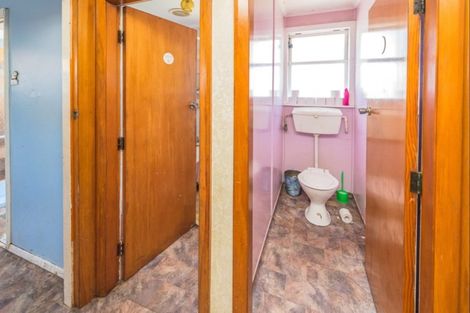 Photo of property in 60 Matipo Street, Castlecliff, Whanganui, 4501