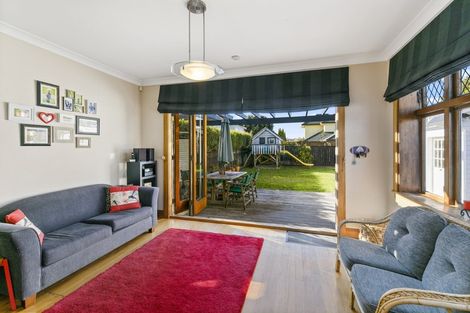 Photo of property in 17 Burnside Street, Waterloo, Lower Hutt, 5011