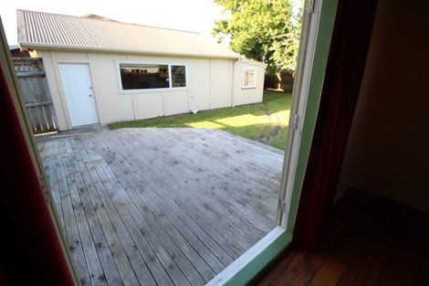 Photo of property in 19 Martin Street, Palmerston North, 4414