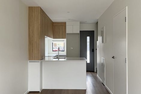 Photo of property in 5/60 Kelman Road, Kelston, Auckland, 0602