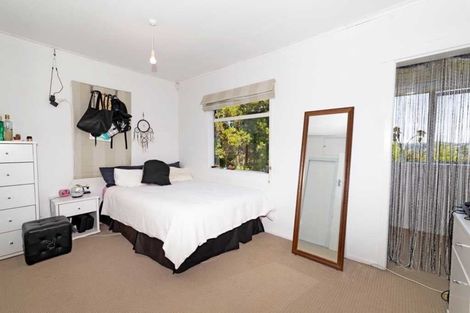 Photo of property in 31 Waitakere Road, Waitakere, Auckland, 0816