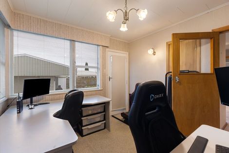 Photo of property in 4 Edwards Place, Terrace End, Palmerston North, 4410