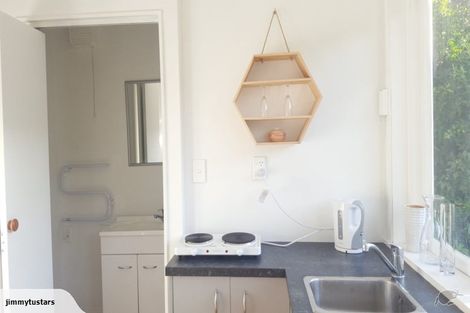 Photo of property in 34 Moana Road, Kelburn, Wellington, 6012