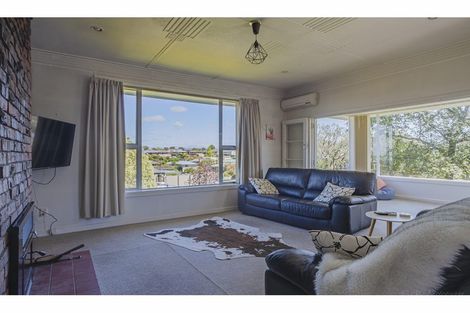 Photo of property in 37 Hill View Crescent, Highfield, Timaru, 7910