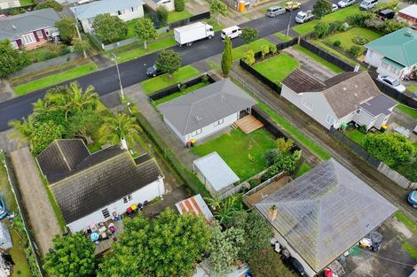 Photo of property in 2/13 John Street, Mangere East, Auckland, 2024