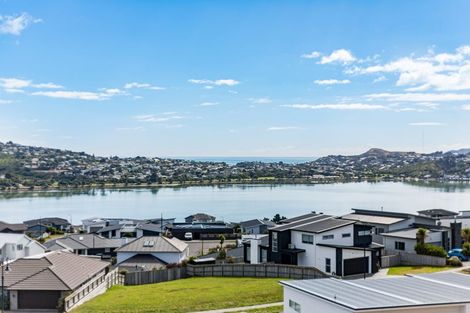 Photo of property in 16a Okupe Grove, Aotea, 5024