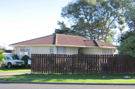 Photo of property in 59 Othello Drive, Clover Park, Auckland, 2023