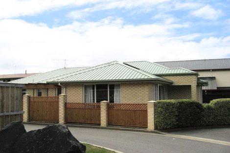 Photo of property in 5 Castleview Lane, Heathcote Valley, Christchurch, 8022