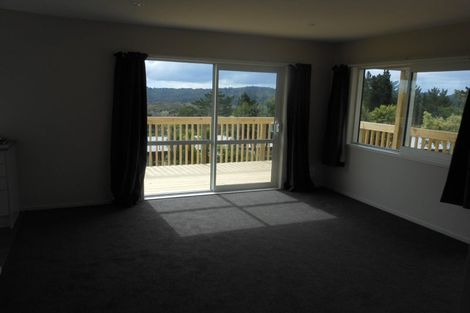 Photo of property in 12 Leveloff Road, Paremoremo, Auckland, 0632