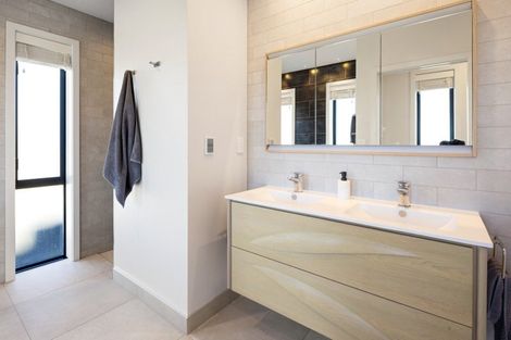 Photo of property in 13 Mike Smith Drive, Cambridge, 3434