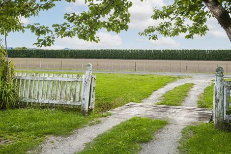 Photo of property in 7 Cemetery Road, Patutahi, Gisborne, 4072