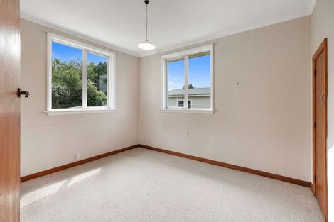 Photo of property in 10 Oturi Road, Waverley, 4510