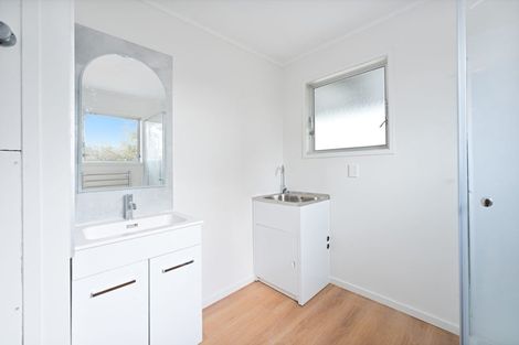 Photo of property in 1/60a View Road, Henderson, Auckland, 0612