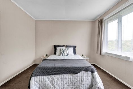 Photo of property in 17 Rainsford Street, Moturoa, New Plymouth, 4310