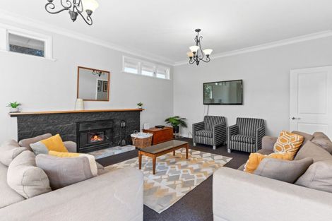 Photo of property in 64 Cologne Street, Martinborough, 5711