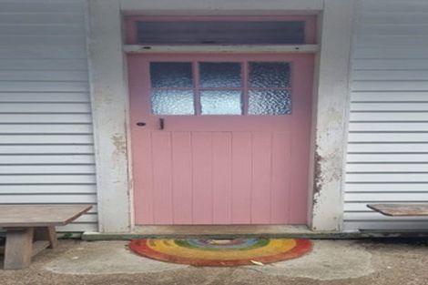 Photo of property in 11e Joan Street, Point Chevalier, Auckland, 1022