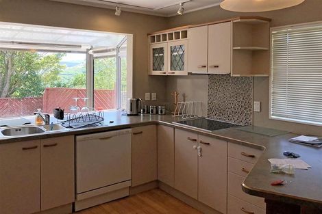 Photo of property in 14 Curacao Place, Grenada Village, Wellington, 6037