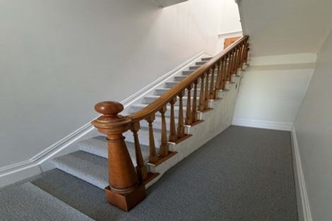 Photo of property in 21 Cambridge Terrace, Devonport, Auckland, 0624
