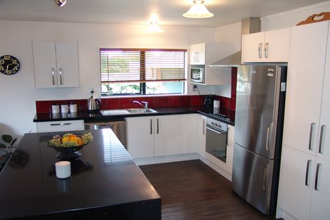 Photo of property in 146 Ross Street, Pirongia, 3802