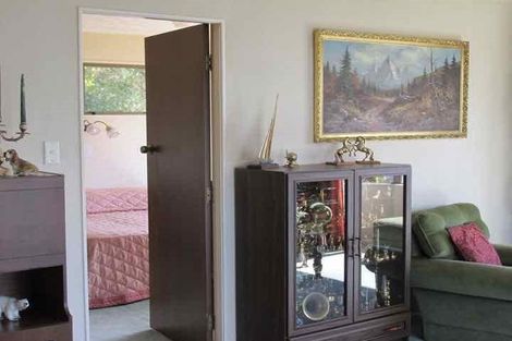 Photo of property in 12 Otupai Street, Two Mile Bay, Taupo, 3330