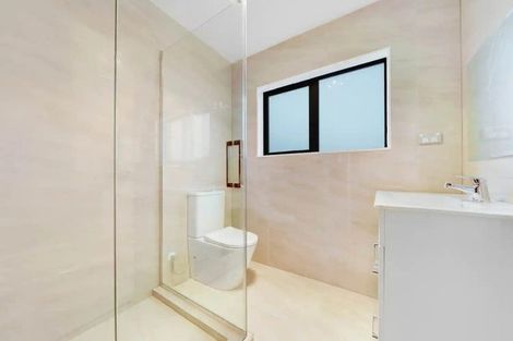 Photo of property in 10c White Road, Manurewa, Auckland, 2102