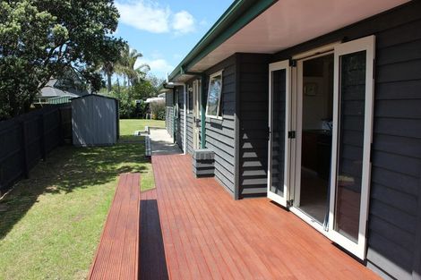 Photo of property in 106 Rimu Place, Matarangi, Whitianga, 3592