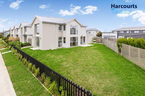 Photo of property in 18 Aeronautic Road, Takanini, 2112