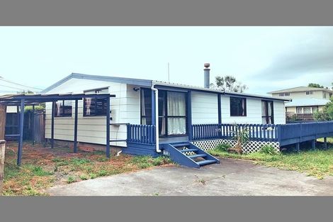Photo of property in 2/49 Larnoch Road, Henderson, Auckland, 0610