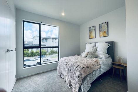 Photo of property in 54a Vinistra Road, Kumeu, 0810