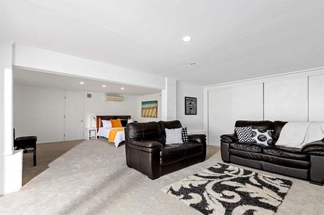 Photo of property in 5 Freya Place, Torbay, Auckland, 0630