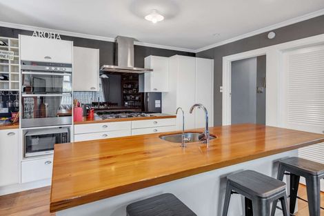 Photo of property in 404 Tremaine Avenue, Takaro, Palmerston North, 4412