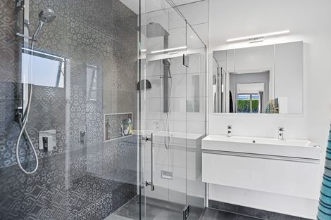 Photo of property in 22 Mercade Close, Stratford, 4332