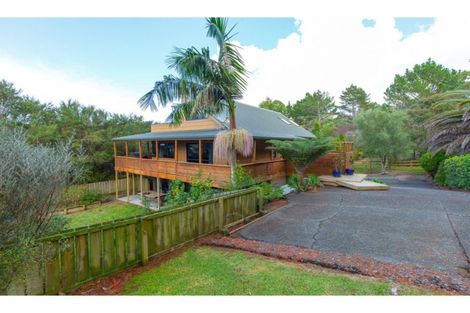 Photo of property in 60 Scott Road, Stanmore Bay, Whangaparaoa, 0932