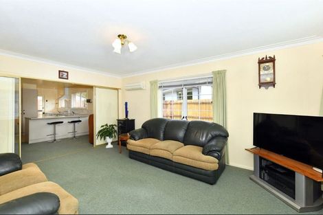 Photo of property in 1/9 Lombard Place, Avonhead, Christchurch, 8042
