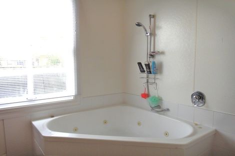 Photo of property in 14 Shoemaker Road, Waipu, 0510