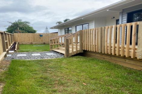 Photo of property in 24 Lewisham Street, Highland Park, Auckland, 2010