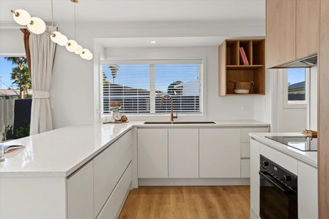 Photo of property in 60 Gloucester Road, Mount Maunganui, 3116