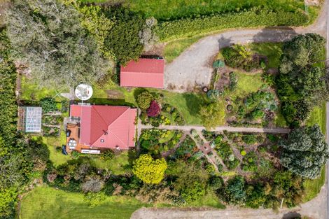 Photo of property in 840 Pukearuhe Road, Waiiti, Urenui, 4377