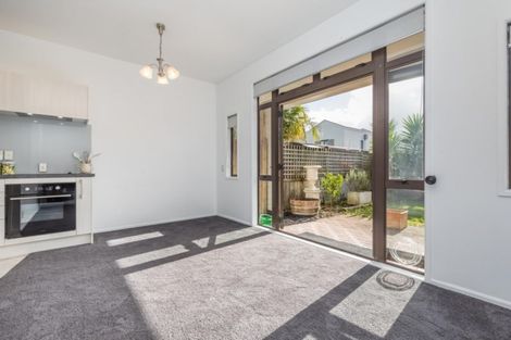 Photo of property in The Grange, 69/92 Bush Road, Albany, Auckland, 0632