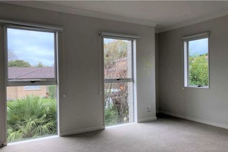 Photo of property in 23 Gibbston Crescent, Flat Bush, Auckland, 2016