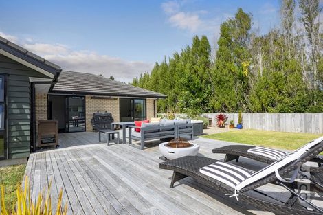 Photo of property in 28 Leebank Crescent, Riverhead, 0820