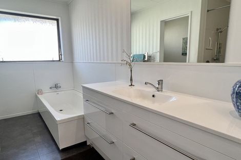 Photo of property in 140 Princes Street, Strathern, Invercargill, 9812