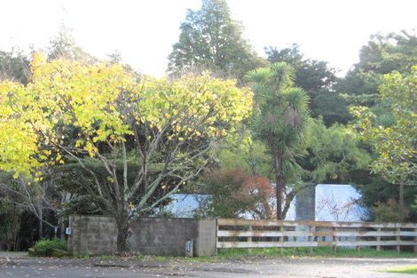 Photo of property in 10 Earls Court, Hillpark, Auckland, 2102