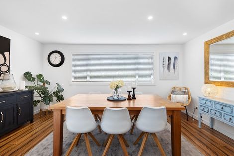 Photo of property in 15a Alberta Street, Point Chevalier, Auckland, 1022