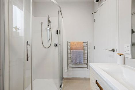 Photo of property in 2/33 Elizabeth Street, Riccarton, Christchurch, 8041