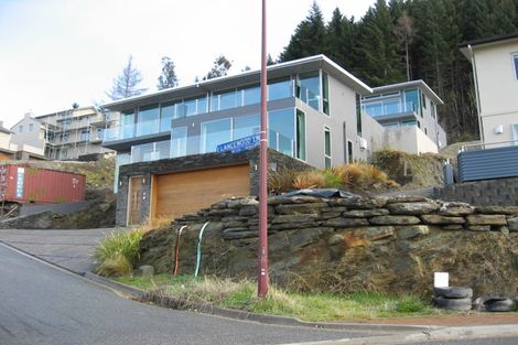 Photo of property in 2 Lancewood Lane, Queenstown, 9300